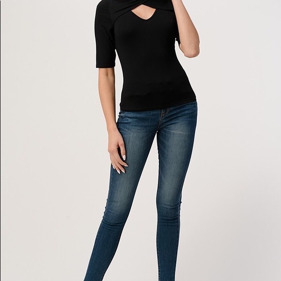 Black Cut Out Mockneck Short Sleeve Knit Top NWT Size Small - Picture 4 of 6